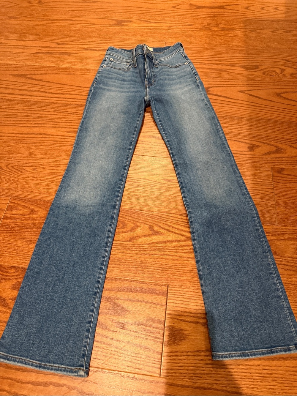 Women’s Madewell Kick Out Full Length Jeans. Like new. Size 23